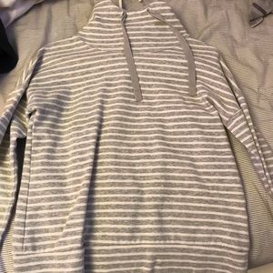 Turtle neck sweatshirt.